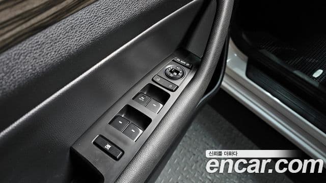 Hyundai LF Sonata 2.0 Smart, 2015 13