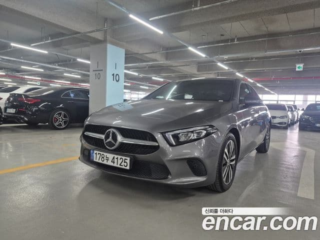Mercedes-Benz A-класс W177 A220 седан, 2021 1