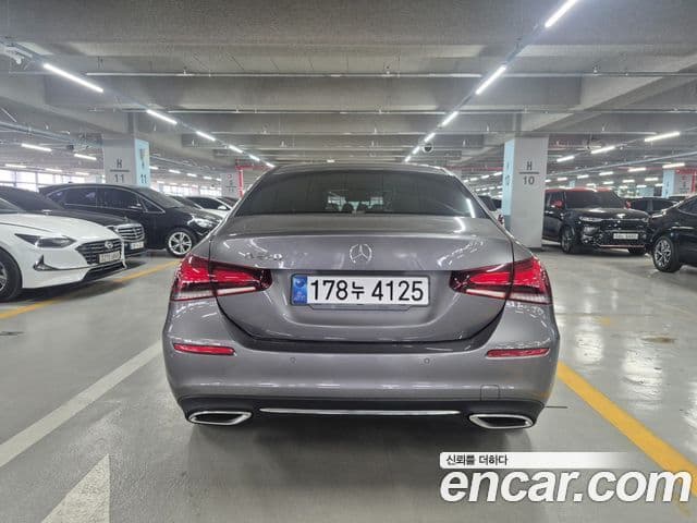 Mercedes-Benz A-класс W177 A220 седан, 2021 4