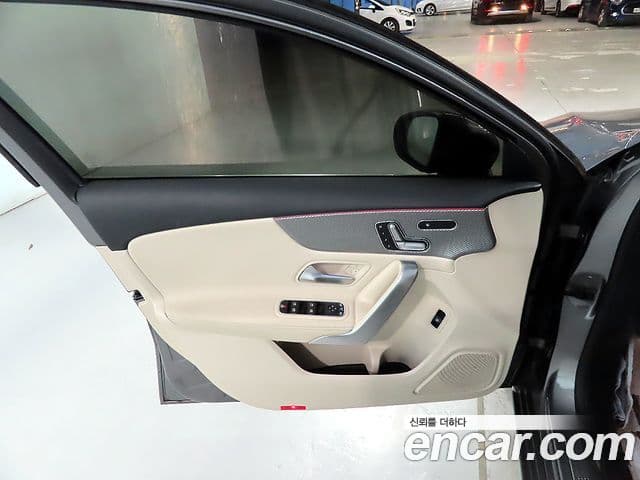 Mercedes-Benz A-класс W177 A220 седан, 2021 14