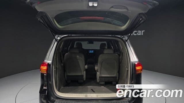 Kia All New Carnival Luxury, 2018 20