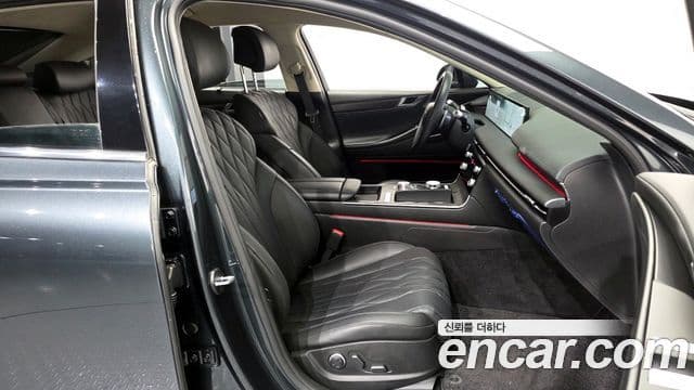 Genesis G80 (RG3) бензин 2.5 турбо AWD, 2025 11