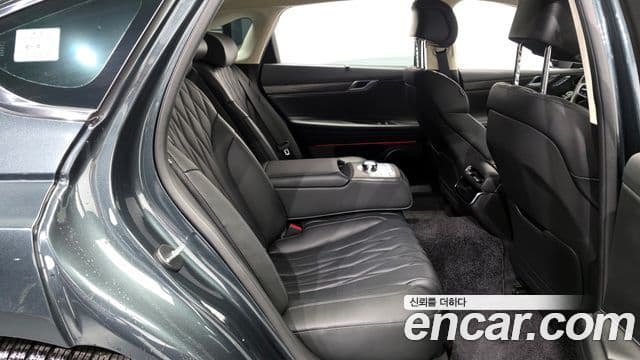 Genesis G80 (RG3) бензин 2.5 турбо AWD, 2025 12