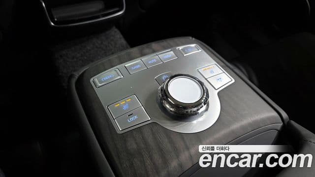 Genesis G80 (RG3) бензин 2.5 турбо AWD, 2025 19