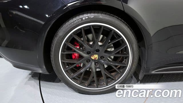 Porsche Panamera (971) 4.0 GTS, 2020 все фото