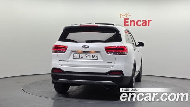 Kia All New Sorento Prestige, 2015 4