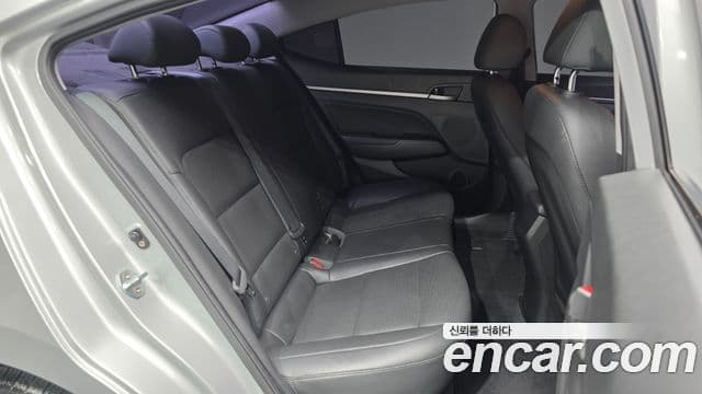 Hyundai Avante AD 1.6 GDI Value Plus, 2018 12