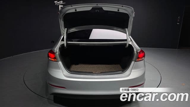 Hyundai Avante AD 1.6 GDI Value Plus, 2018 20