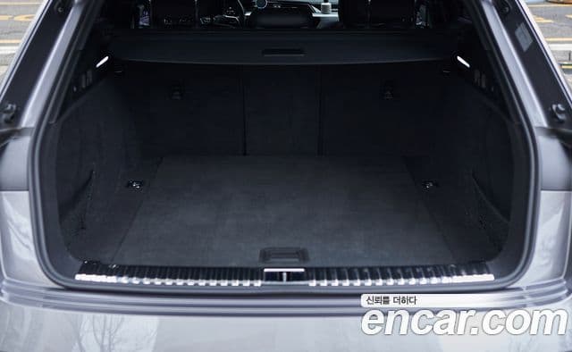 Audi e-Tron, 2021 16