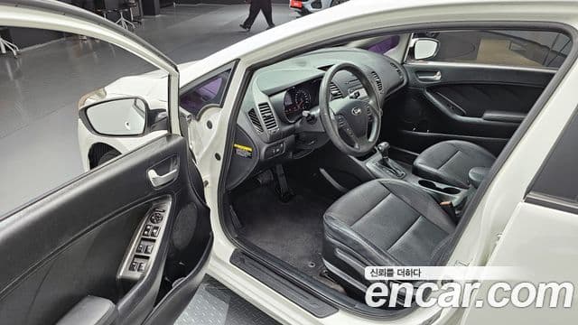 Kia K3 Deluxe, 2015 11