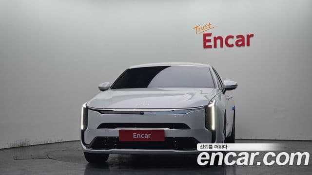 Kia The / новый New K8 Noblesse, 2026 3