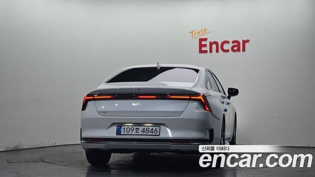 Kia The / новый New K8 Noblesse, 2026 4