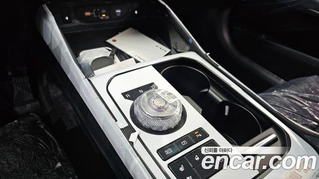 Kia The / новый New K8 Noblesse, 2026 9