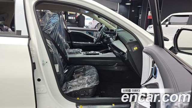 Kia The / новый New K8 Noblesse, 2026 10