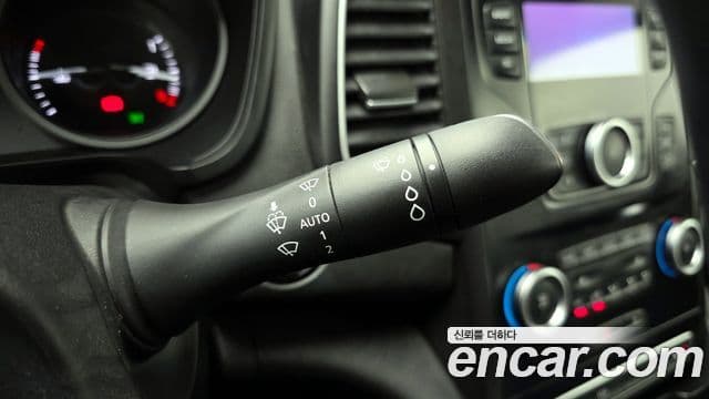 Renault Korea(Samsung) SM6 2.0 LPe SE (для людей с инвалидностью), 2016 18