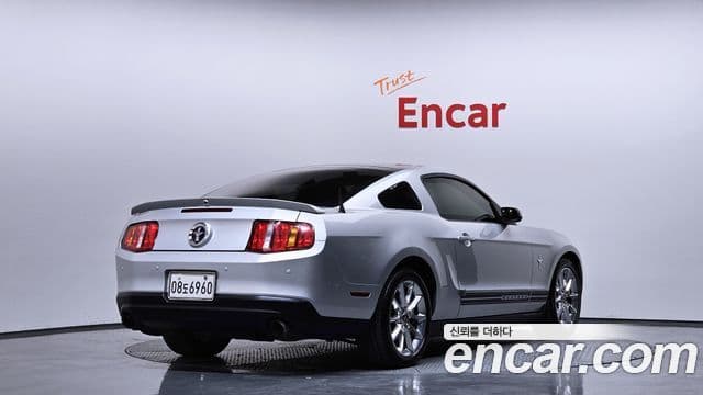 Ford Mustang купе, 2011 2