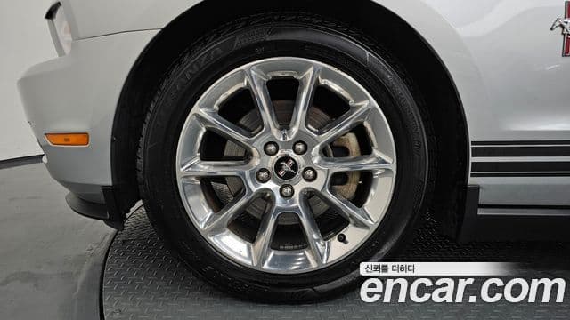 Ford Mustang купе, 2011 все фото