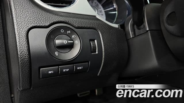 Ford Mustang купе, 2011 14