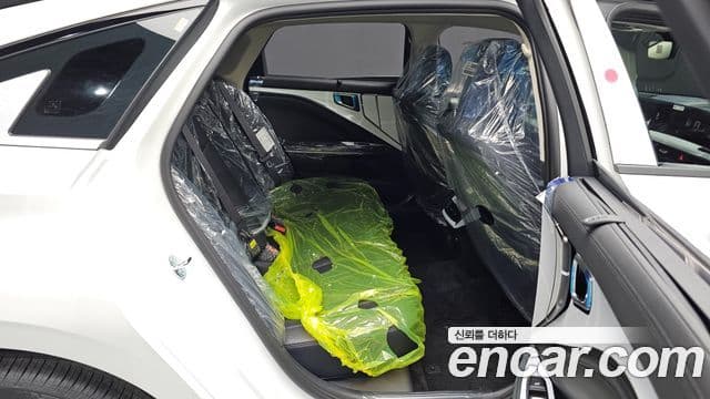 Kia The / новый New K8 Noblesse, 2026 11