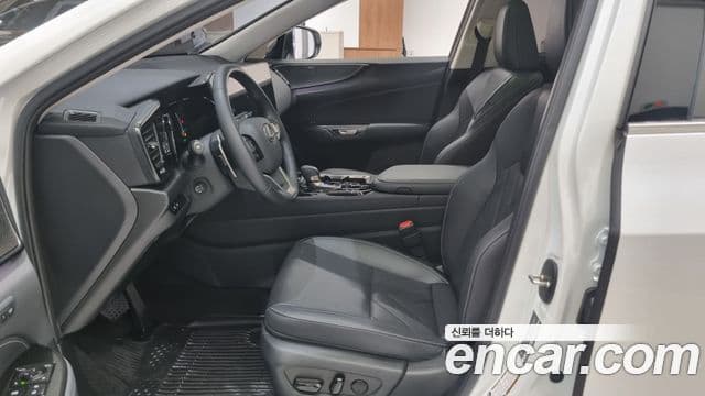 Lexus NX350h 2세대 Luxury, 2025 10