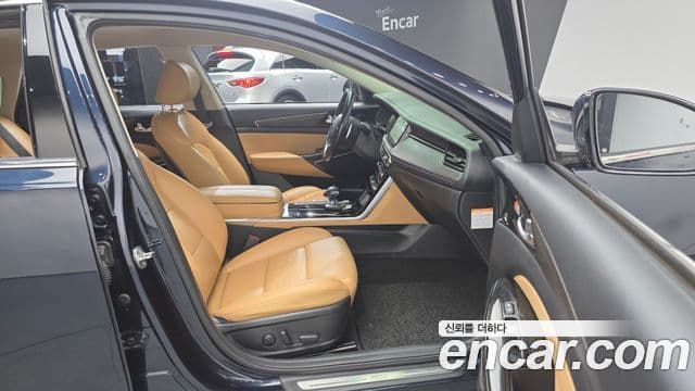 Kia K7 Premier гибрид Signature, 2020 10