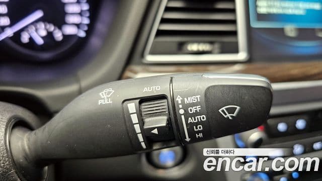 Genesis G80 Premium Luxury, 2017 17