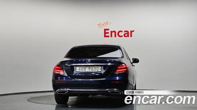 Mercedes-Benz E-класс W213 Avantgarde, 2017 4