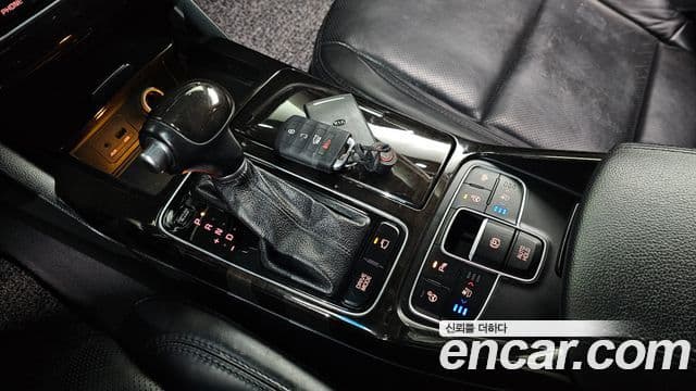 Kia The / новый New K7 Noblesse, 2013 9