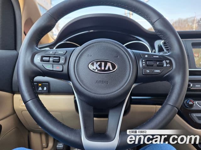 Kia All New Carnival Prestige, 2018 8