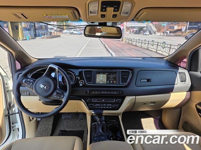 Kia All New Carnival Prestige, 2018 11