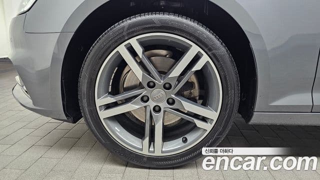 Audi A4 (B9) Premium, 2019 все фото