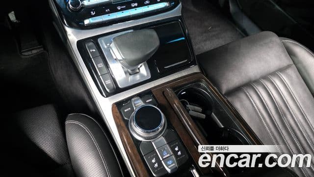 Genesis EQ900 Luxury, 2018 9