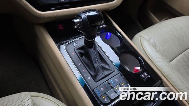 Kia All New Carnival Noblesse, 2016 9