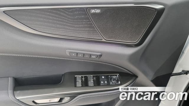 Lexus NX350h 2세대 Luxury, 2025 12