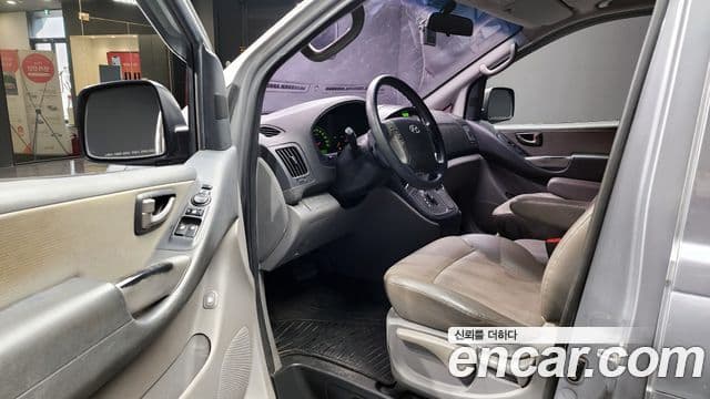 Hyundai Grand Starex CVX Premium, 2011 11