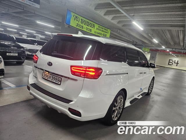 Kia The / новый New Carnival Prestige, 2020 все фото