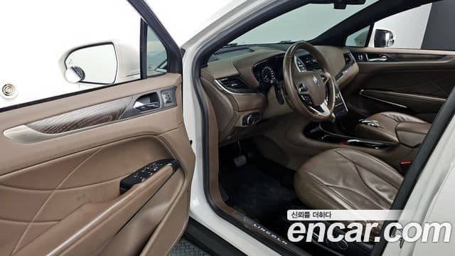 Lincoln MKC, 2017 11