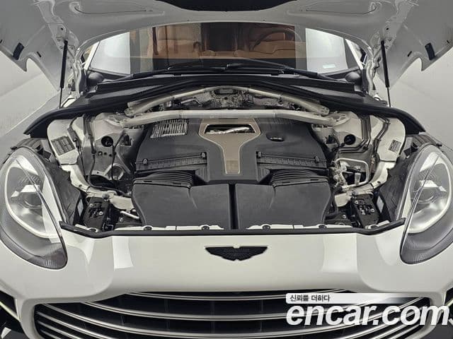 Aston Martin DBX 4.0 V8 707, 2023 6