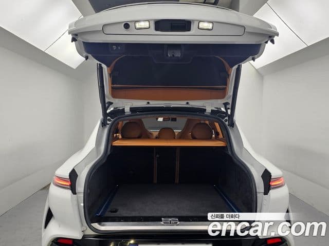 Aston Martin DBX 4.0 V8 707, 2023 19