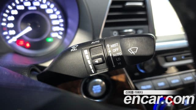 Hyundai Aslan Modern, 2015 18