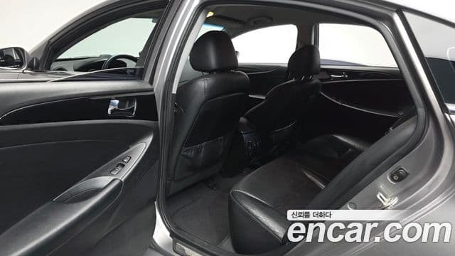 Hyundai YF Sonata топовая версия, 2010 11