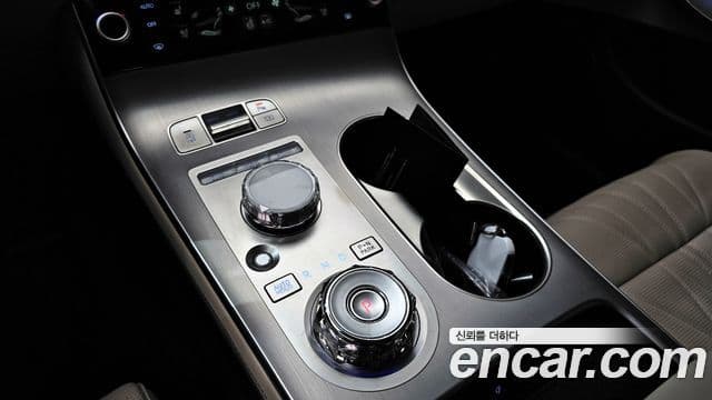 Genesis GV70, 2026 9