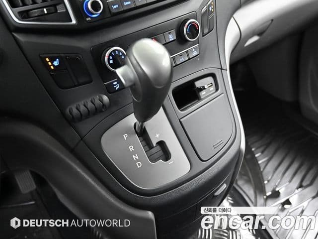 Hyundai Grand Starex Smart, 2016 11