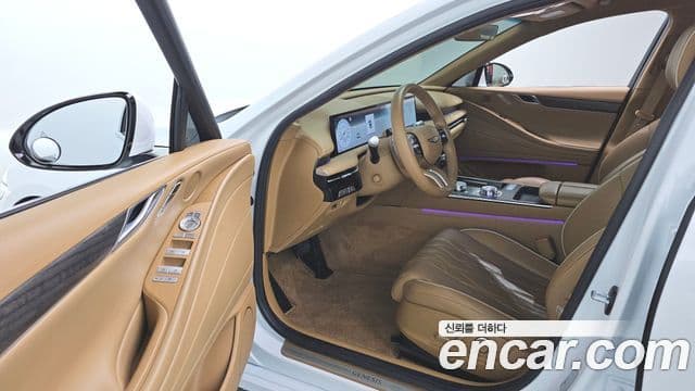 Genesis G80 (RG3) бензин 2.5 турбо AWD, 2025 10