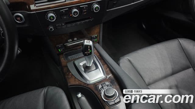 BMW 5시리즈 (E60) 528i седан, 2009 9