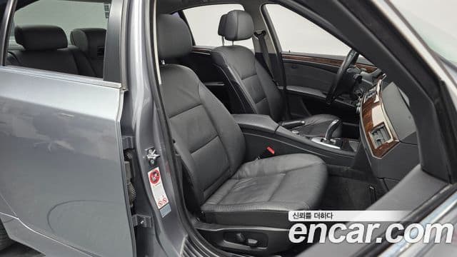BMW 5시리즈 (E60) 528i седан, 2009 10