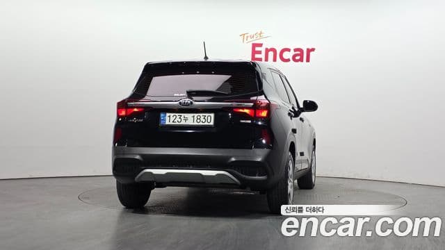 Kia Seltos Trendy, 2021 4