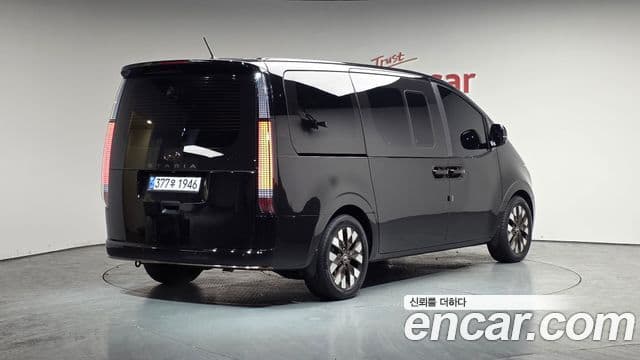 Hyundai Staria Inspiration, 2022 2