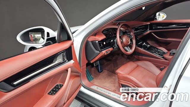 Porsche Panamera (976) 4.0 GTS, 2025 10