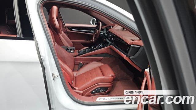 Porsche Panamera (976) 4.0 GTS, 2025 12